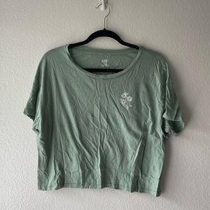 VS PINK cropped tshirt